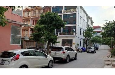 LIỀN KỀ XA LA ĐỐI DIỆN CHUNG CƯ 75M 4T 8.4TỶ